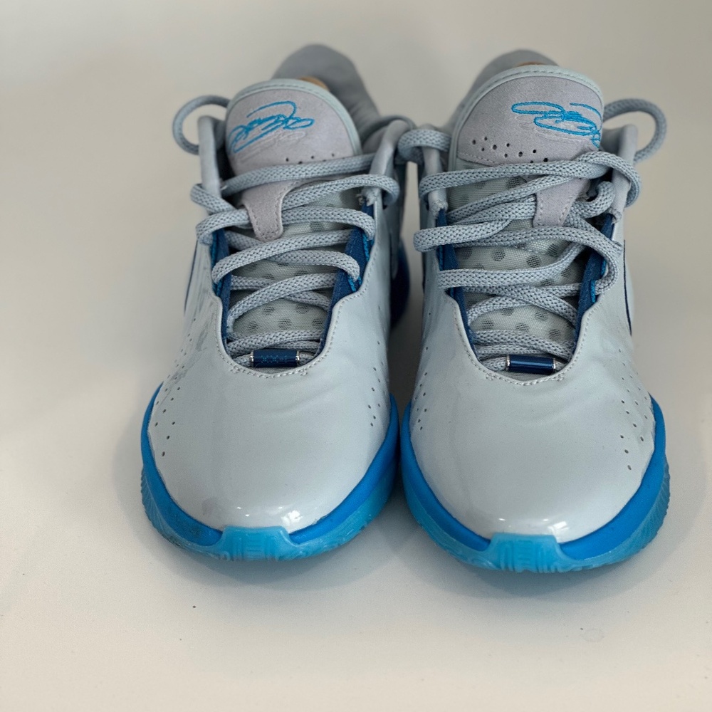 Nike Zoom Vomero 5 “Photon Dust/Light Armory Blue” (FQ4052-400) - Size 7.5 - EUC